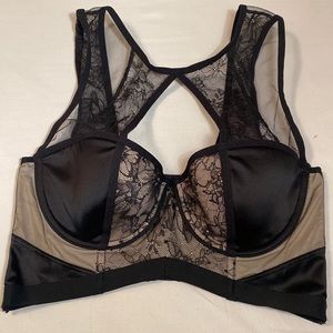Victoria’s Secret Lux Floral Embroidered bra ♥️